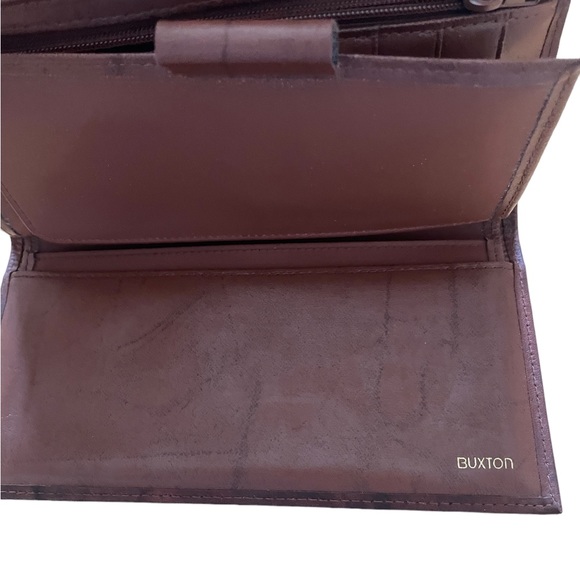 Buxton Genuine Leather Brown Wallet - Picture 5 of 6